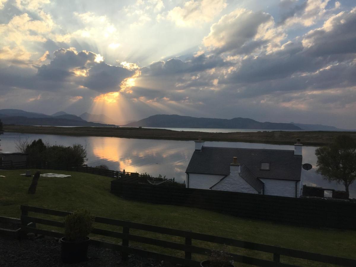Tidal Cottage On The Shore Isle Of Skye Breakish Exterior foto