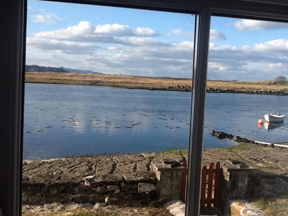 Tidal Cottage On The Shore Isle Of Skye Breakish Exterior foto